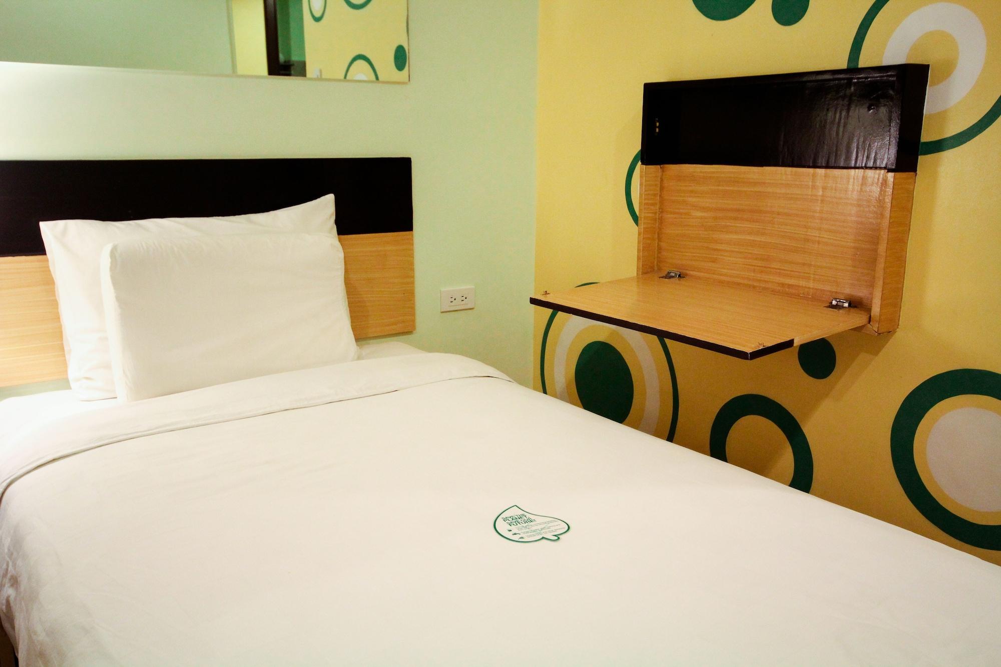 Go Hotels Iloilo Luaran gambar