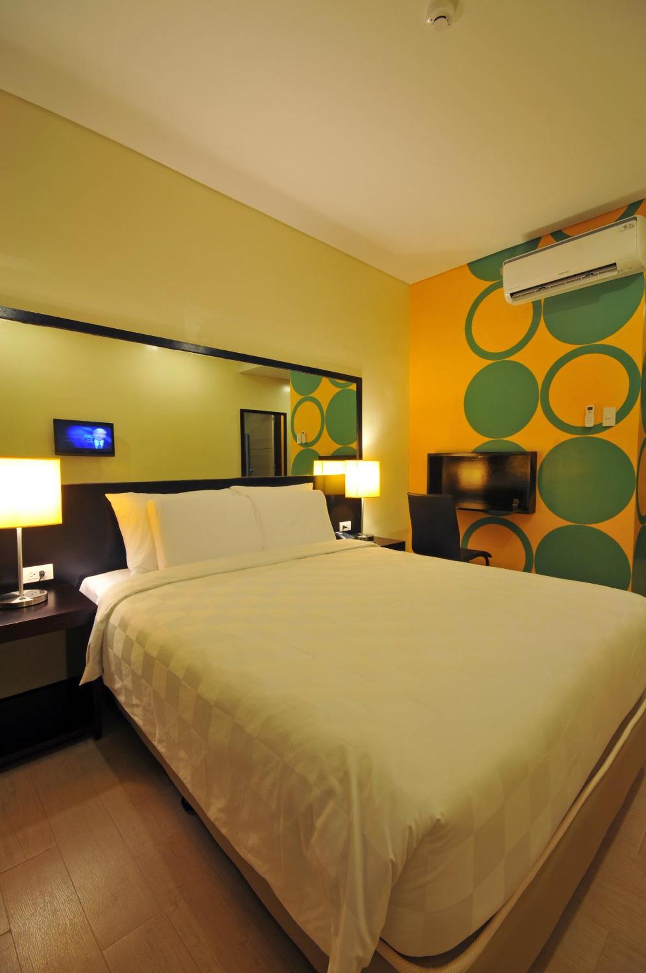 Go Hotels Iloilo Luaran gambar