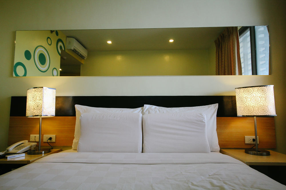 Go Hotels Iloilo Luaran gambar