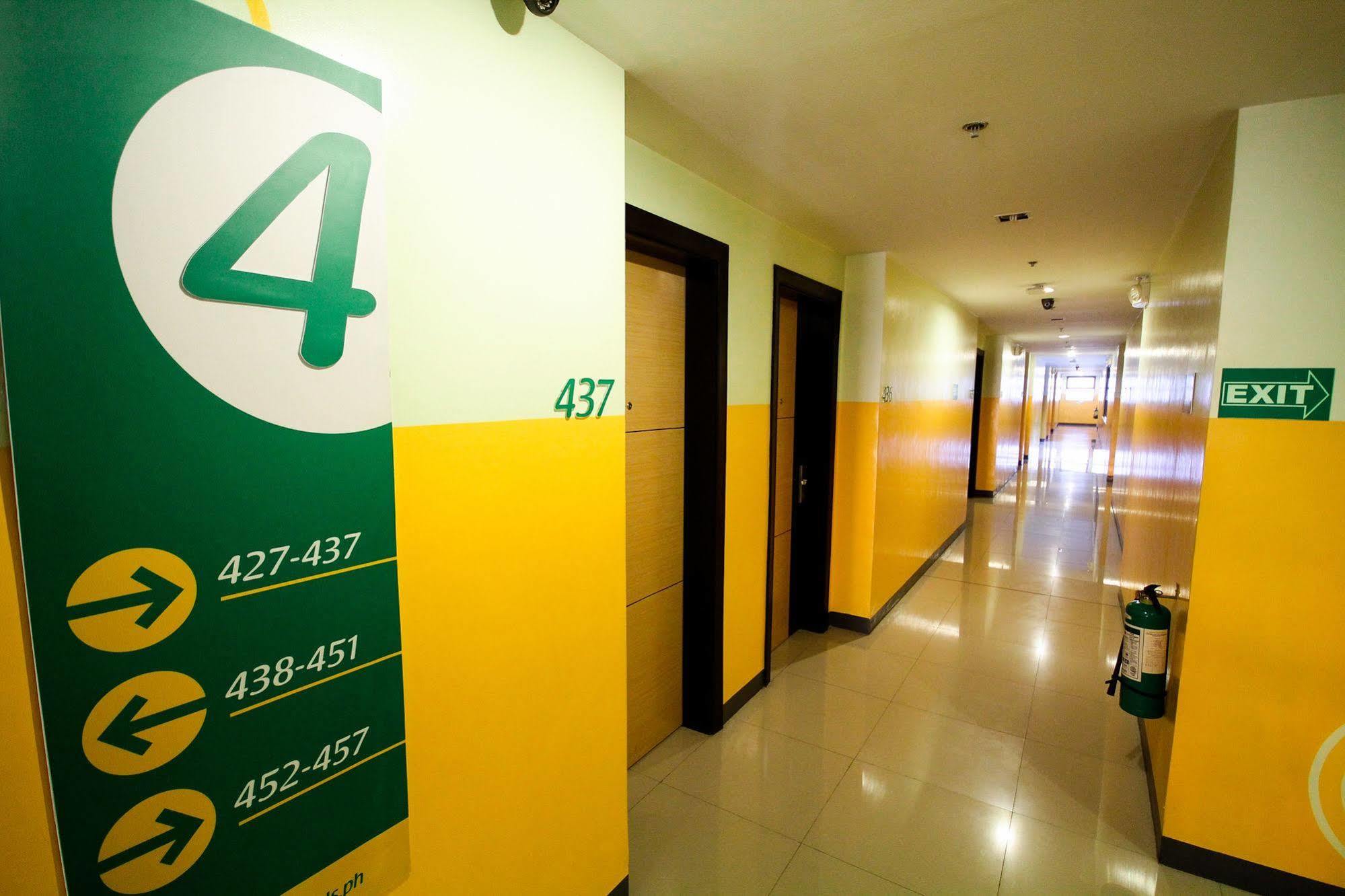 Go Hotels Iloilo Luaran gambar