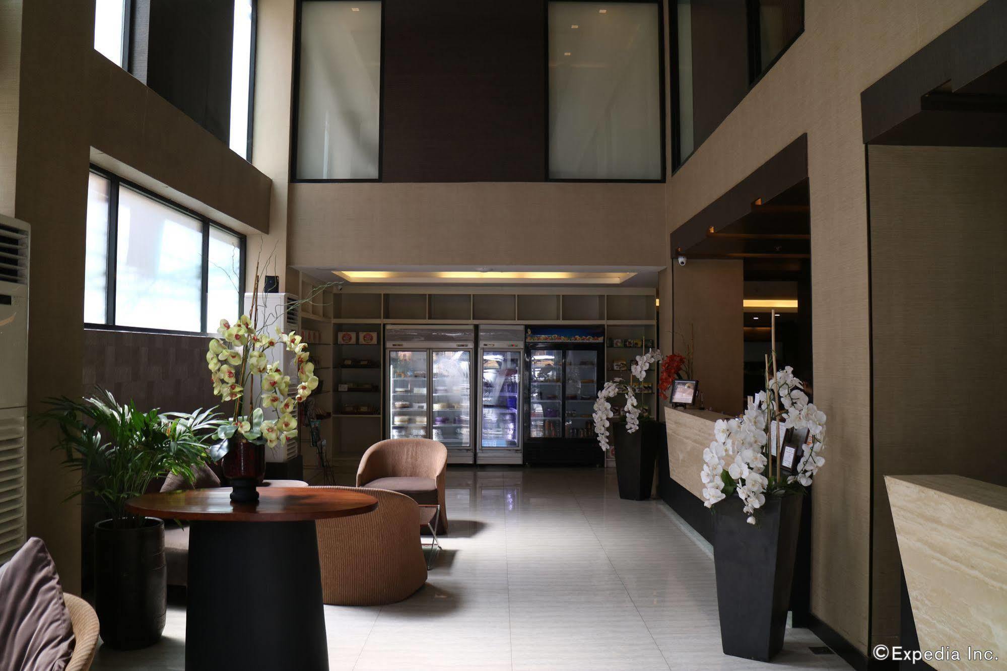 Go Hotels Iloilo Luaran gambar
